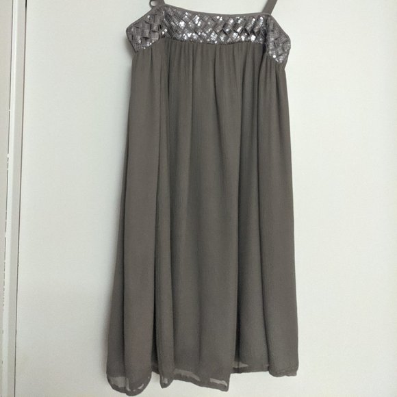 Grey Chiffon Cocktail Dress- Knee length - Picture 1 of 2